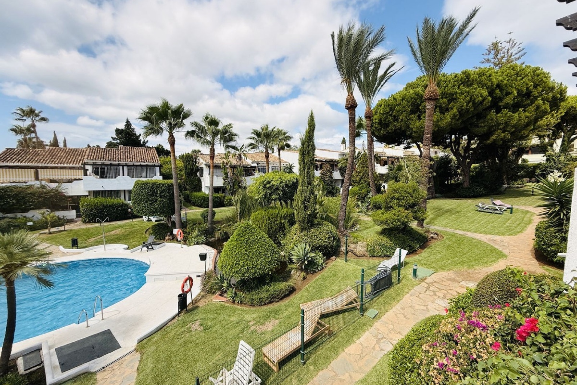Rynek wtórny - apartment - Marbella - Sierra Blanca
