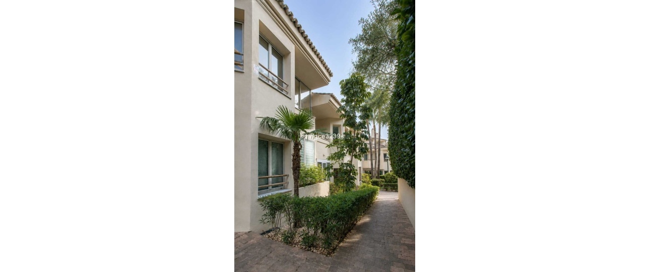 Rynek wtórny - apartment - Marbella - Sierra Blanca