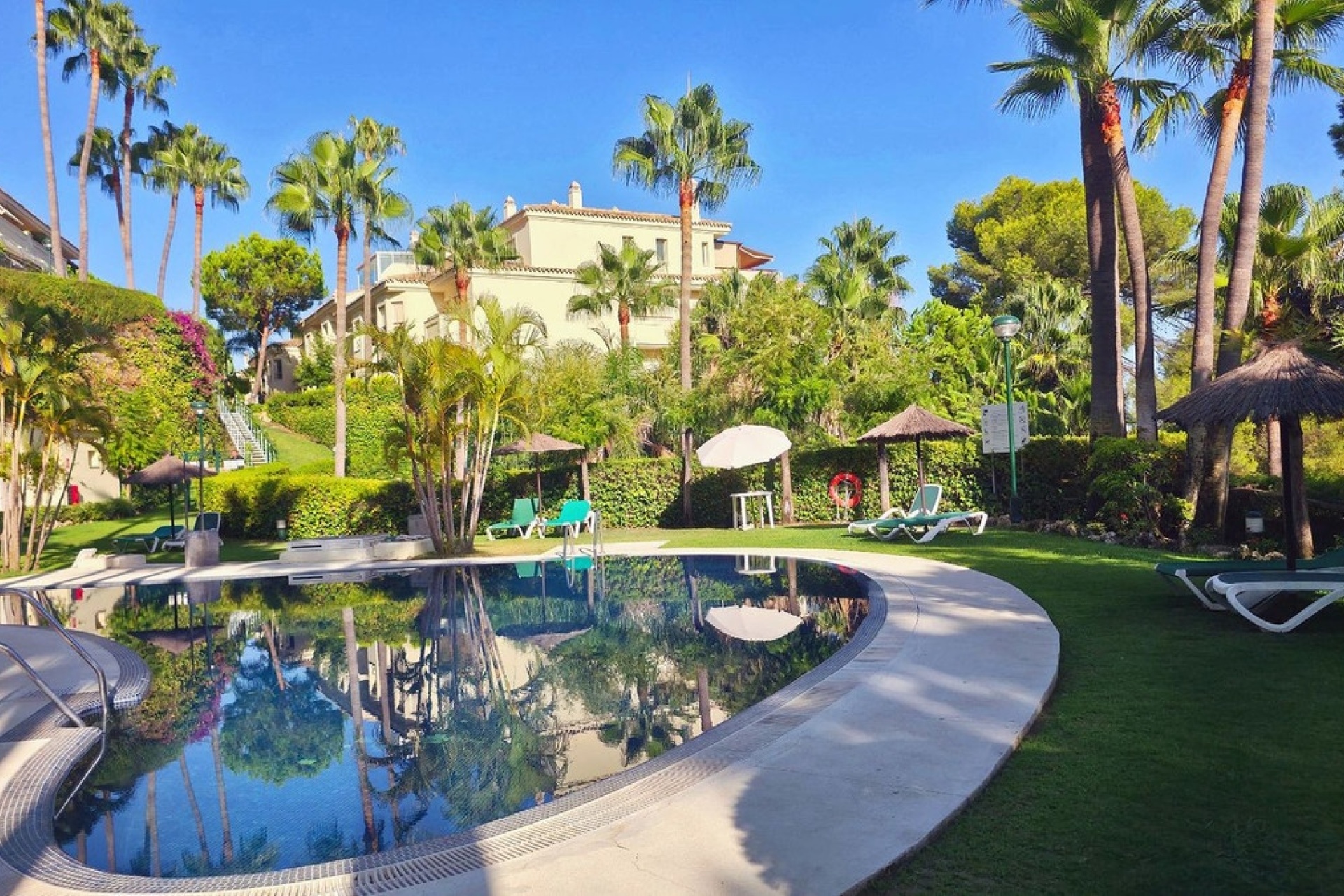 Rynek wtórny - apartment - Marbella - Sierra Blanca