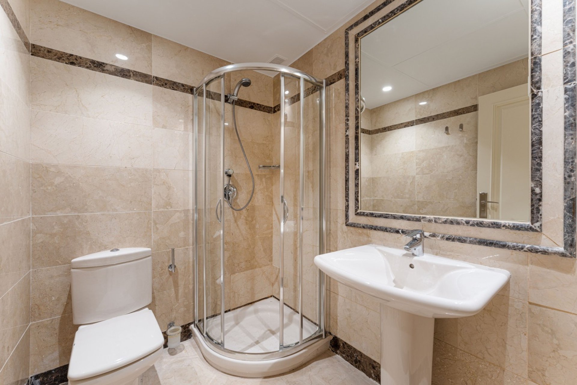 Rynek wtórny - apartment - Marbella - Sierra Blanca