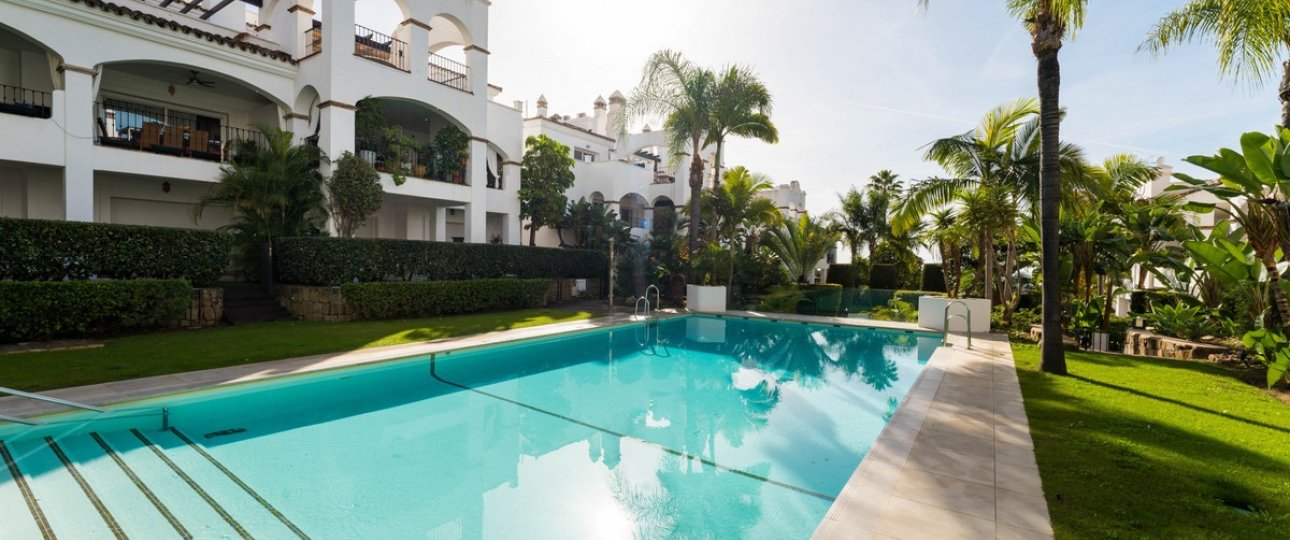 Rynek wtórny - apartment - Marbella - Sierra Blanca