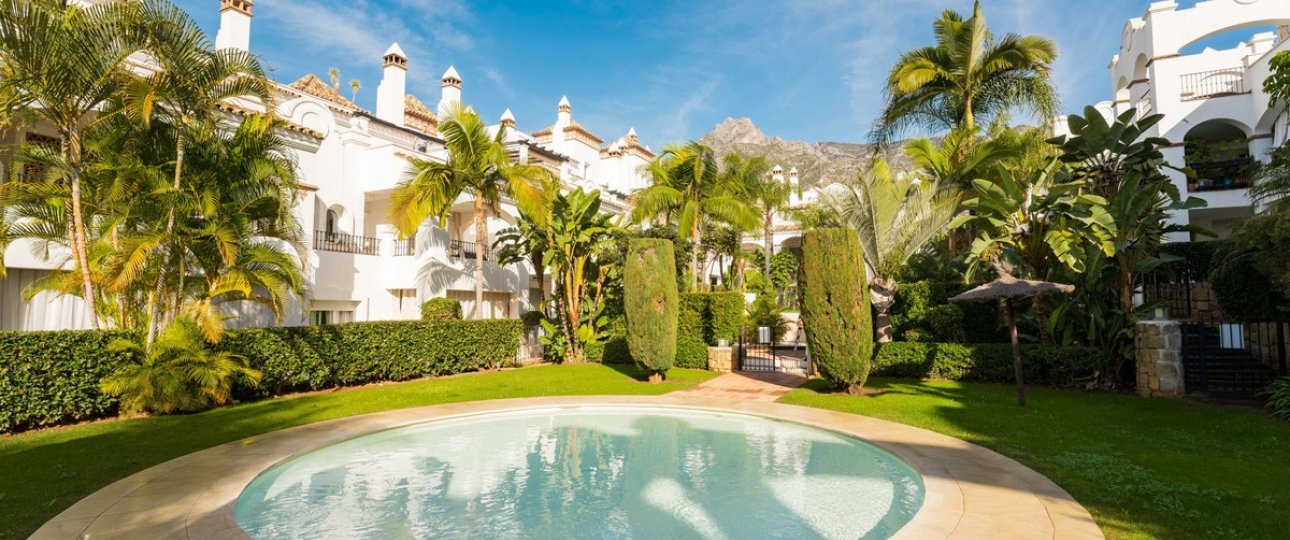 Rynek wtórny - apartment - Marbella - Sierra Blanca