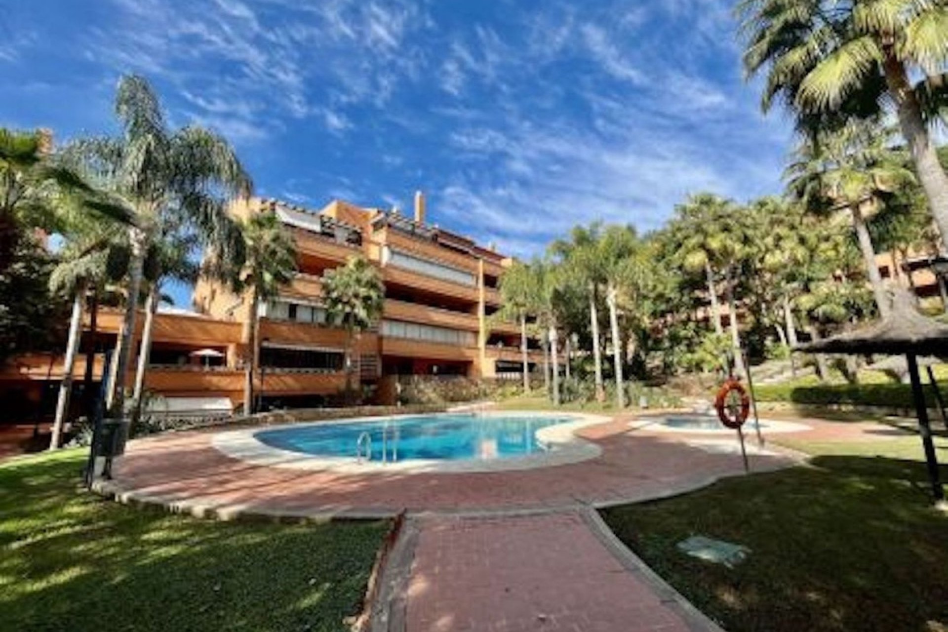 Rynek wtórny - apartment - Marbella - The Golden Mile