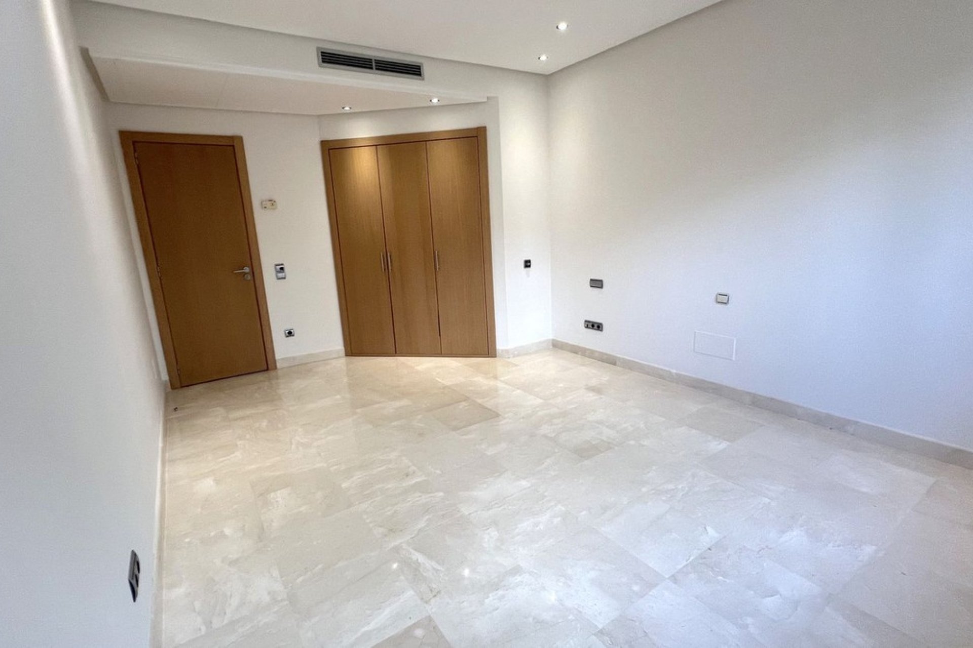 Rynek wtórny - apartment - Marbella - The Golden Mile