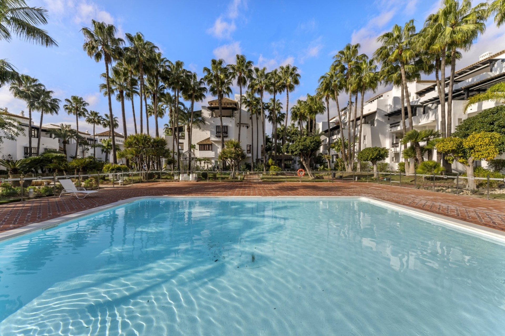 Rynek wtórny - apartment - Marbella - The Golden Mile