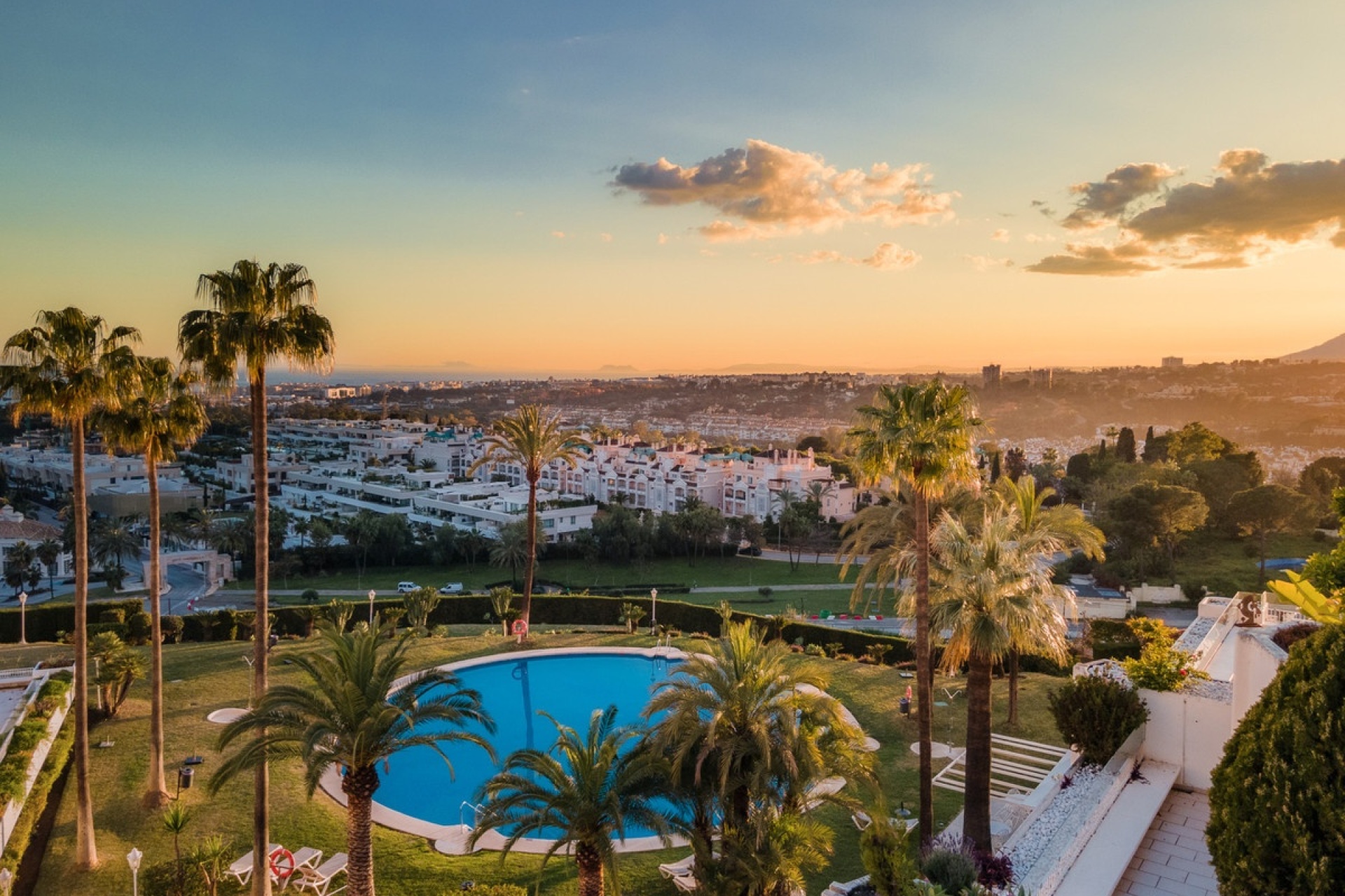 Rynek wtórny - apartment - Marbella - The Golden Mile