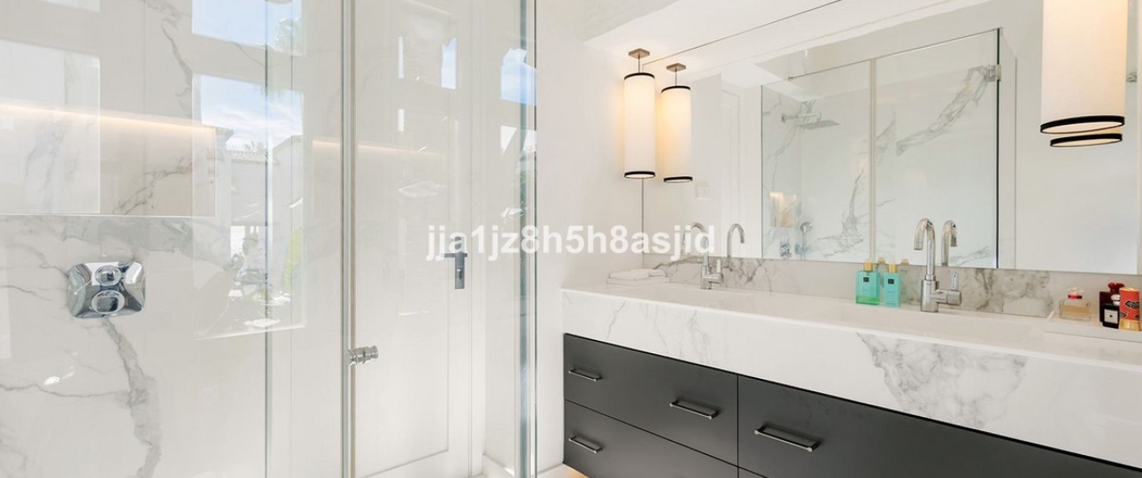 Rynek wtórny - apartment - Marbella - The Golden Mile
