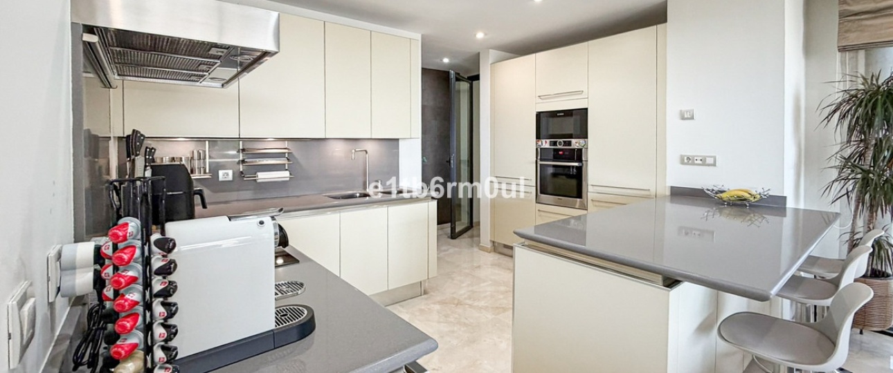 Rynek wtórny - apartment - Marbella - The Golden Mile