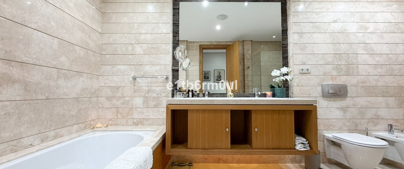 Rynek wtórny - apartment - Marbella - The Golden Mile