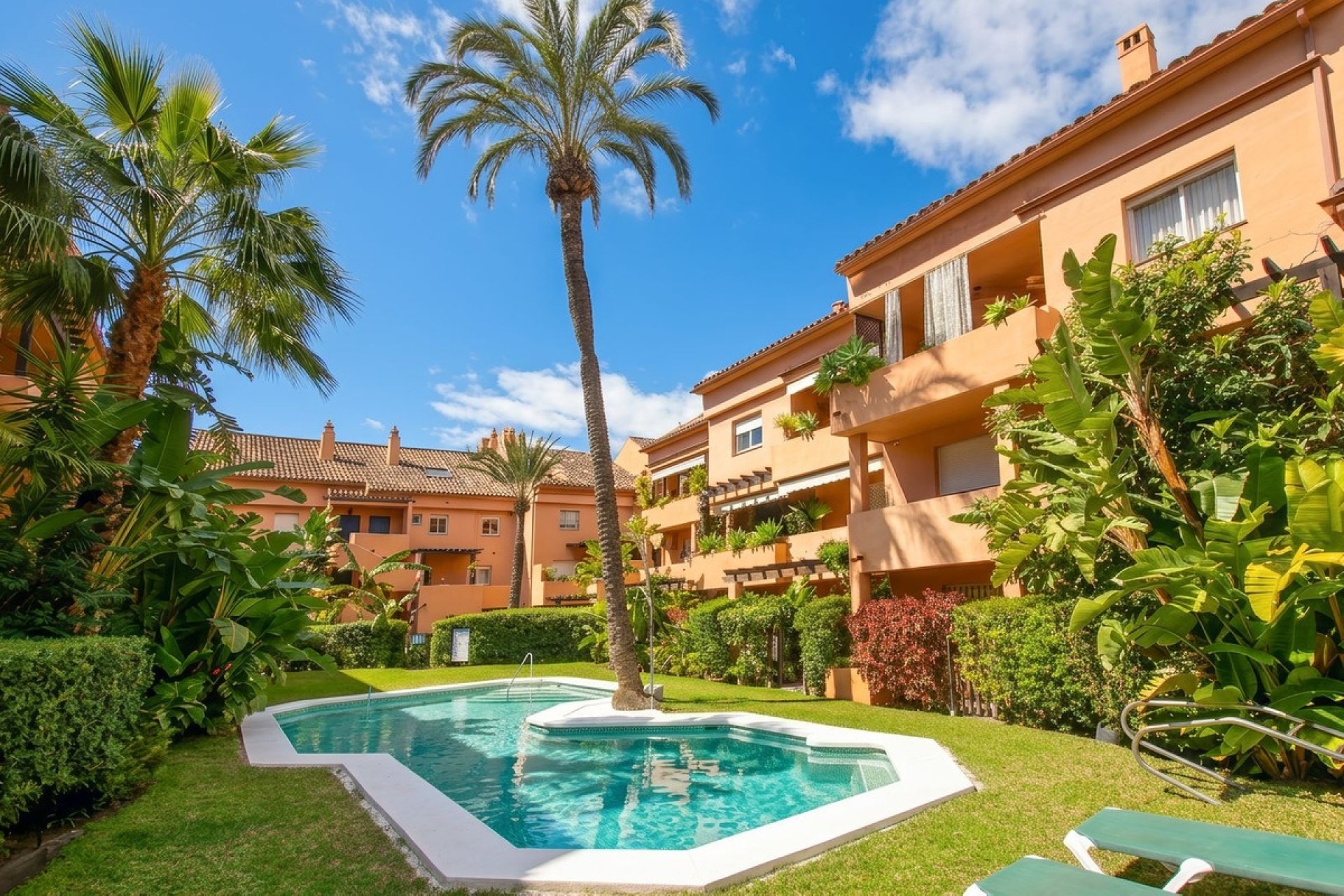 Rynek wtórny - apartment - Marbella - The Golden Mile