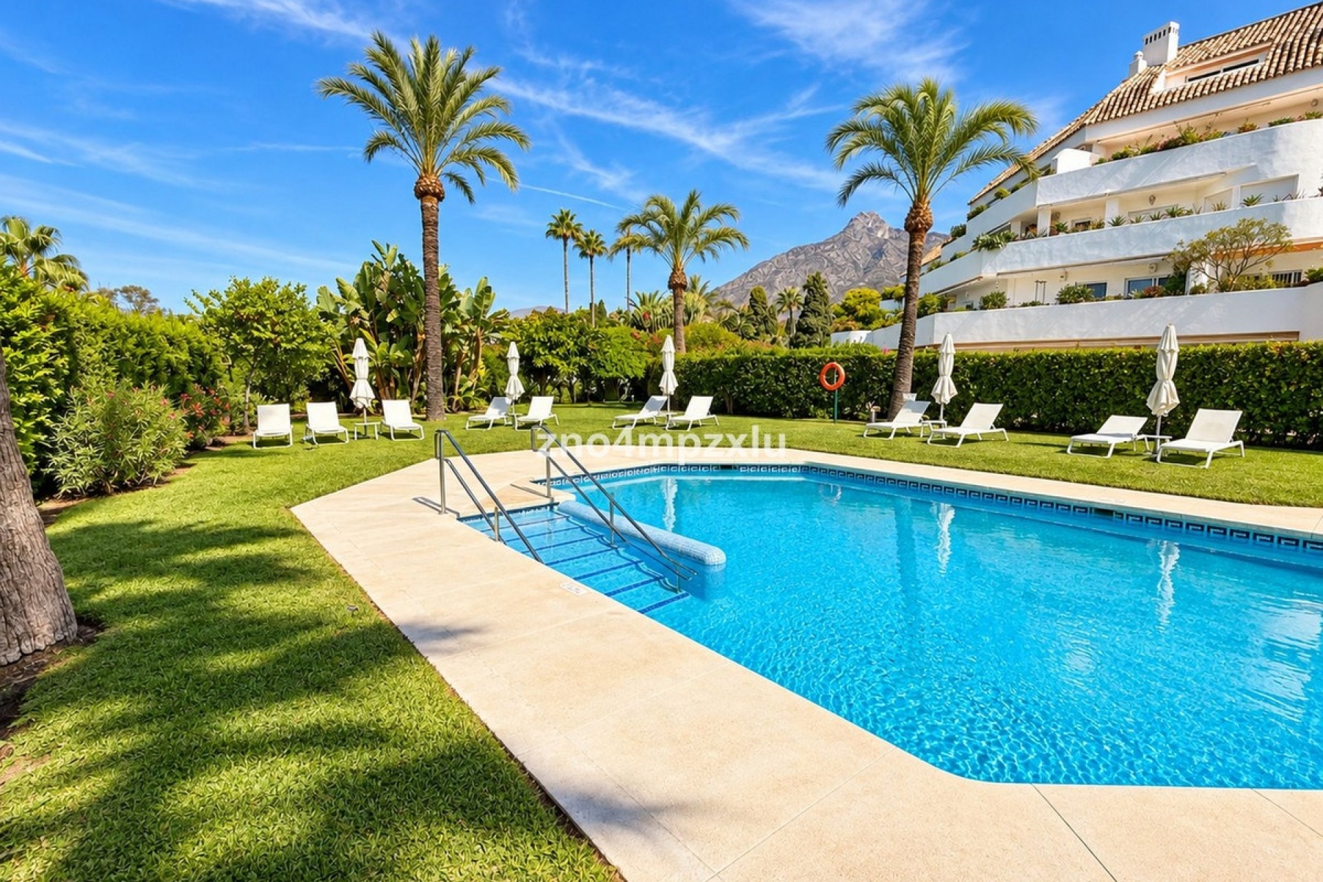 Rynek wtórny - apartment - Marbella - The Golden Mile