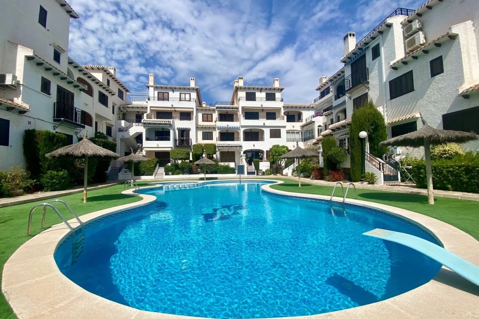 Rynek wtórny - apartment - Orihuela - Cabo Roig