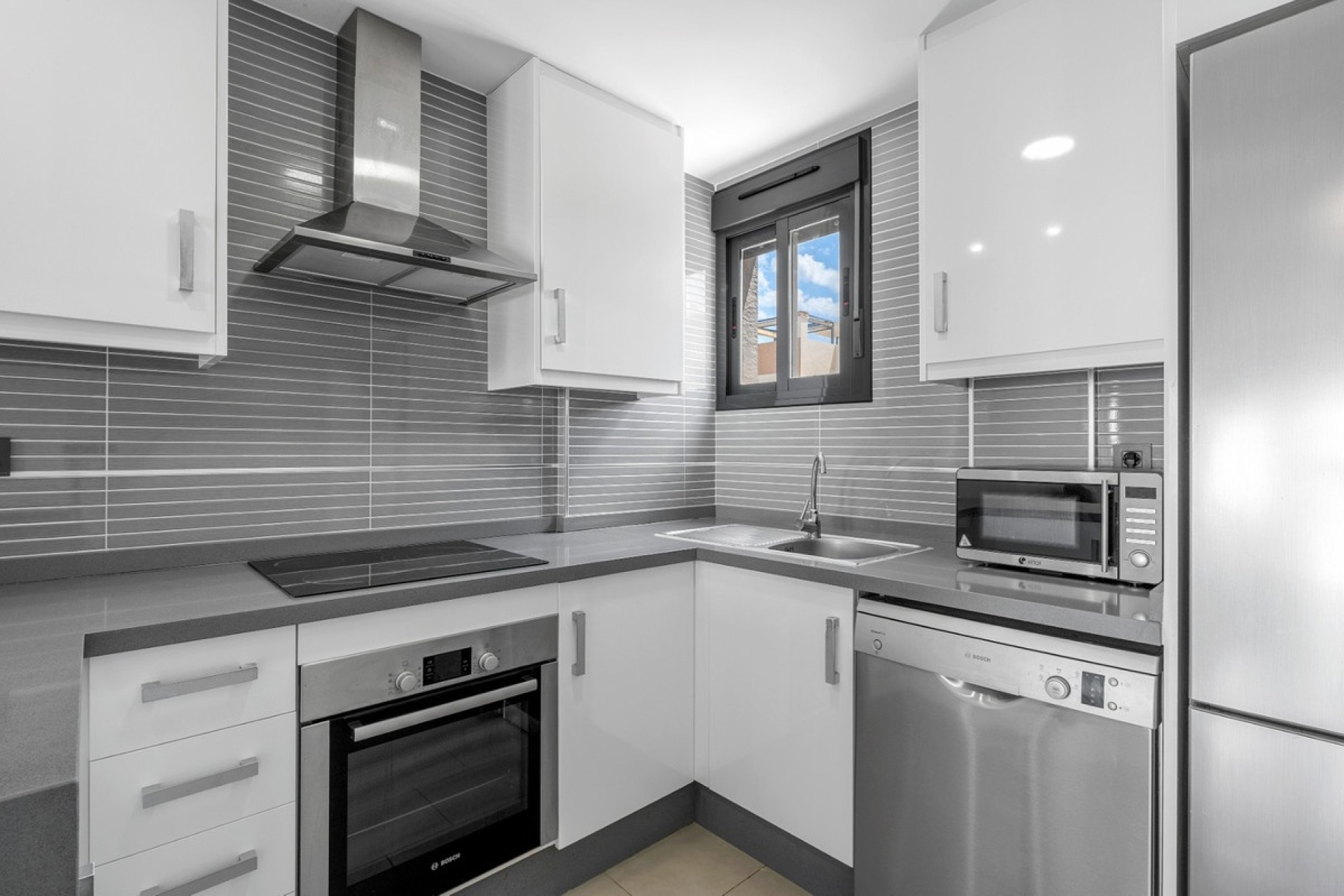 Rynek wtórny - apartment - Orihuela - La Zenia
