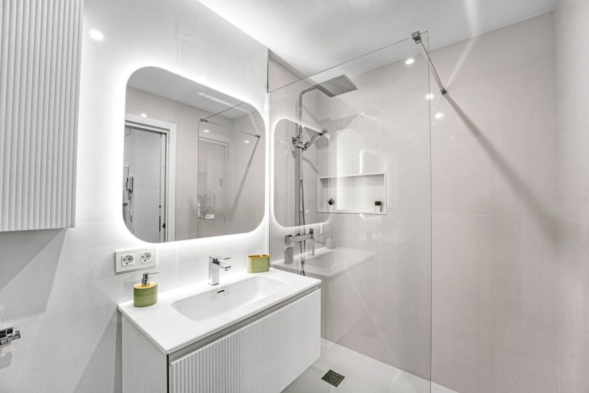 Rynek wtórny - apartment - Torremolinos - La Carihuela