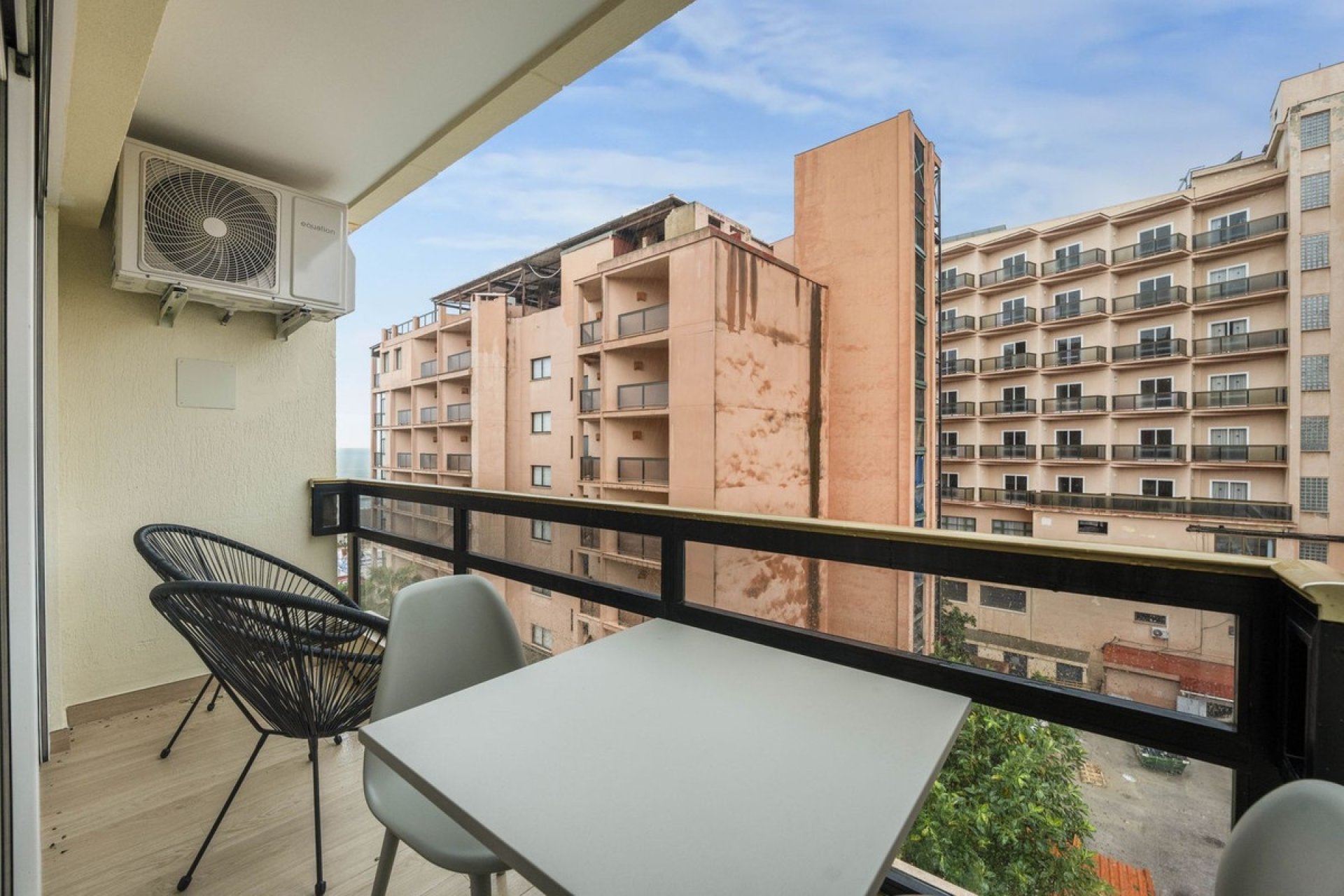 Rynek wtórny - apartment - Torremolinos - La Carihuela