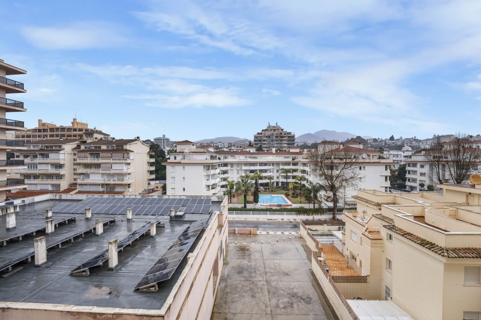 Rynek wtórny - apartment - Torremolinos - La Carihuela
