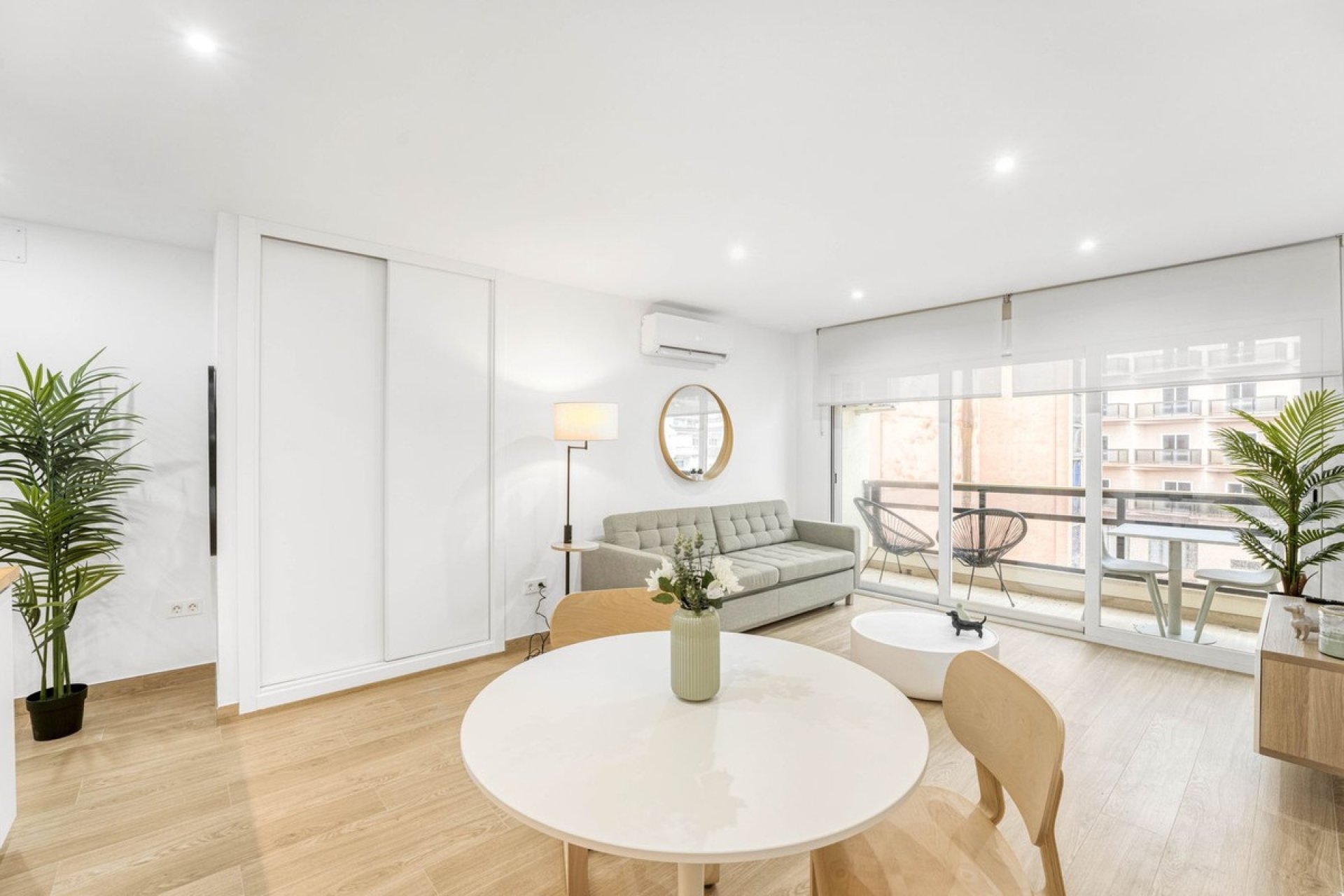 Rynek wtórny - apartment - Torremolinos - La Carihuela