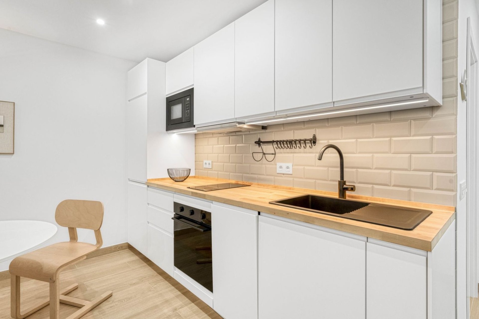 Rynek wtórny - apartment - Torremolinos - La Carihuela