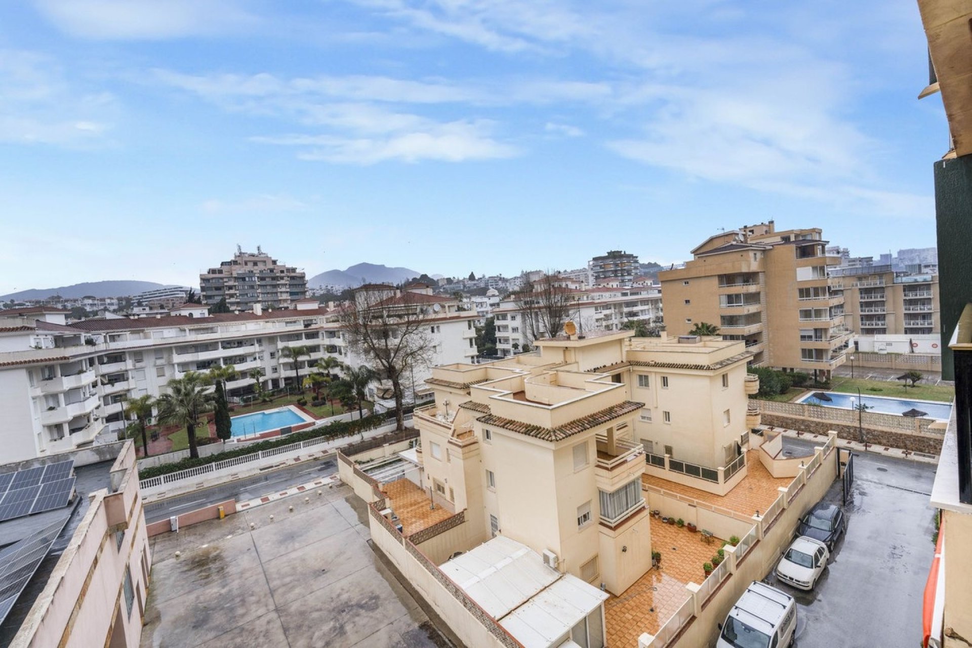 Rynek wtórny - apartment - Torremolinos - La Carihuela