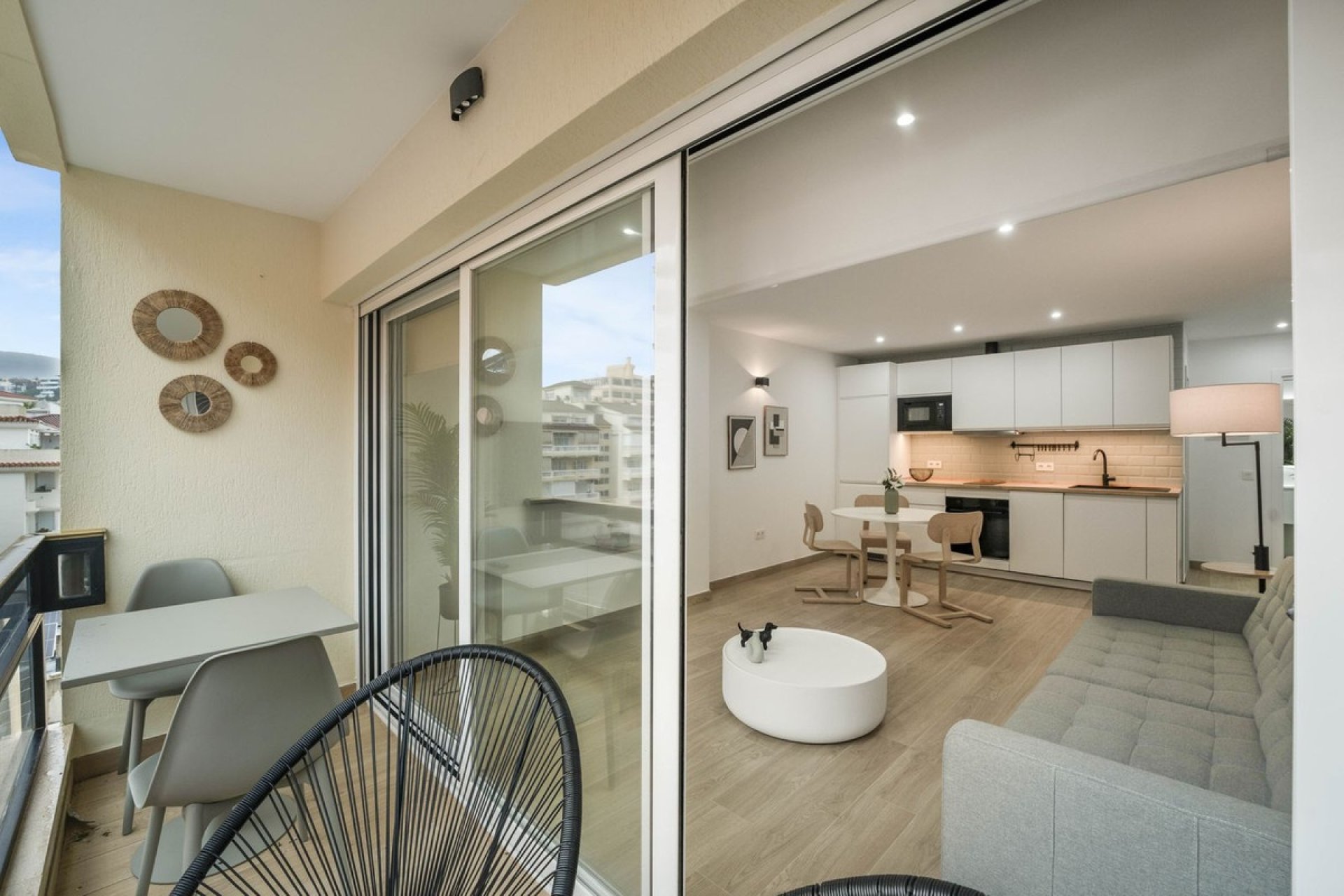 Rynek wtórny - apartment - Torremolinos - La Carihuela