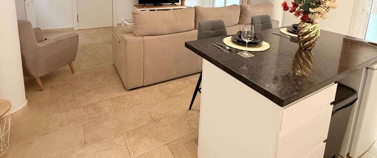 Rynek wtórny - apartment - Torremolinos - La Carihuela