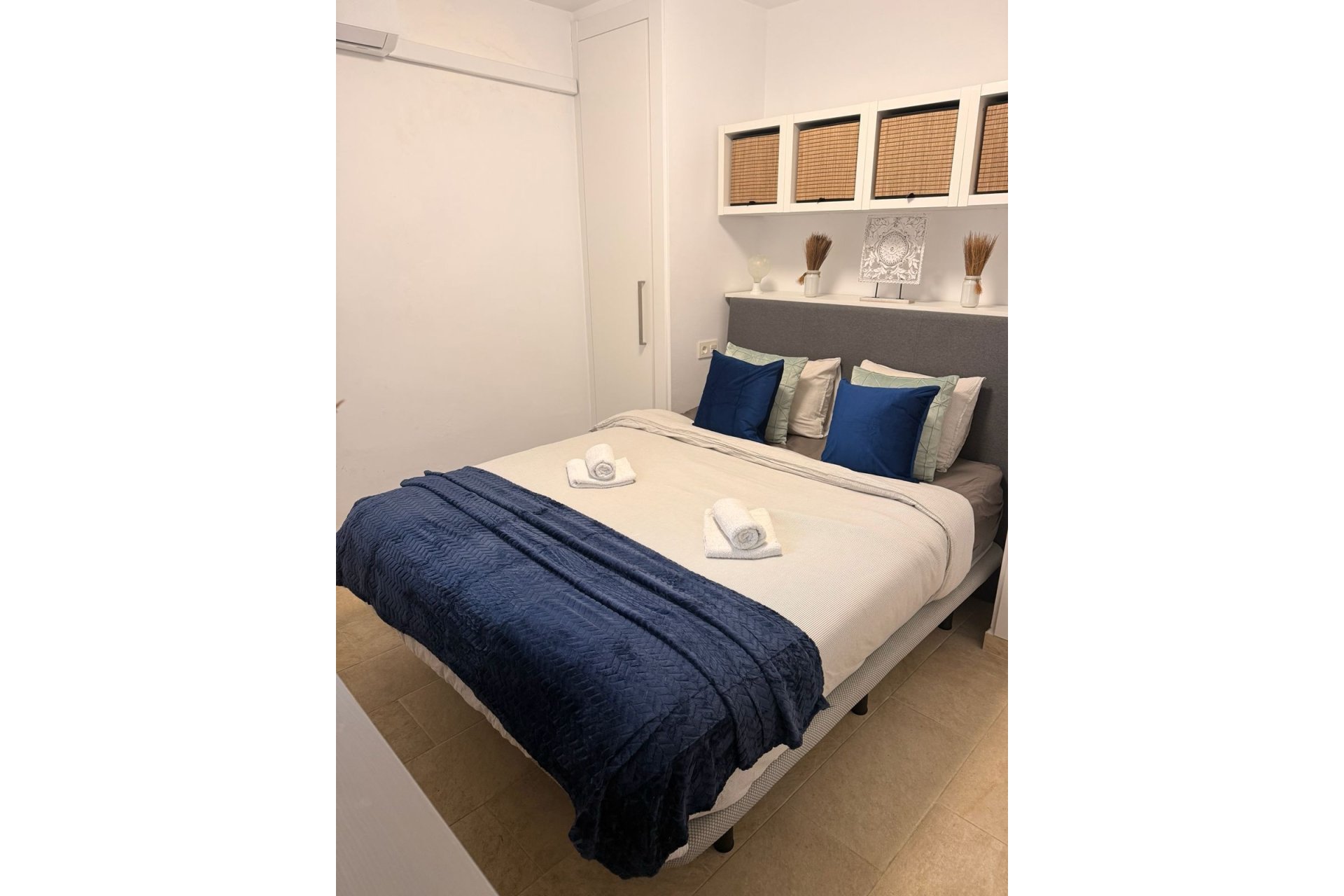 Rynek wtórny - apartment - Torremolinos - La Carihuela