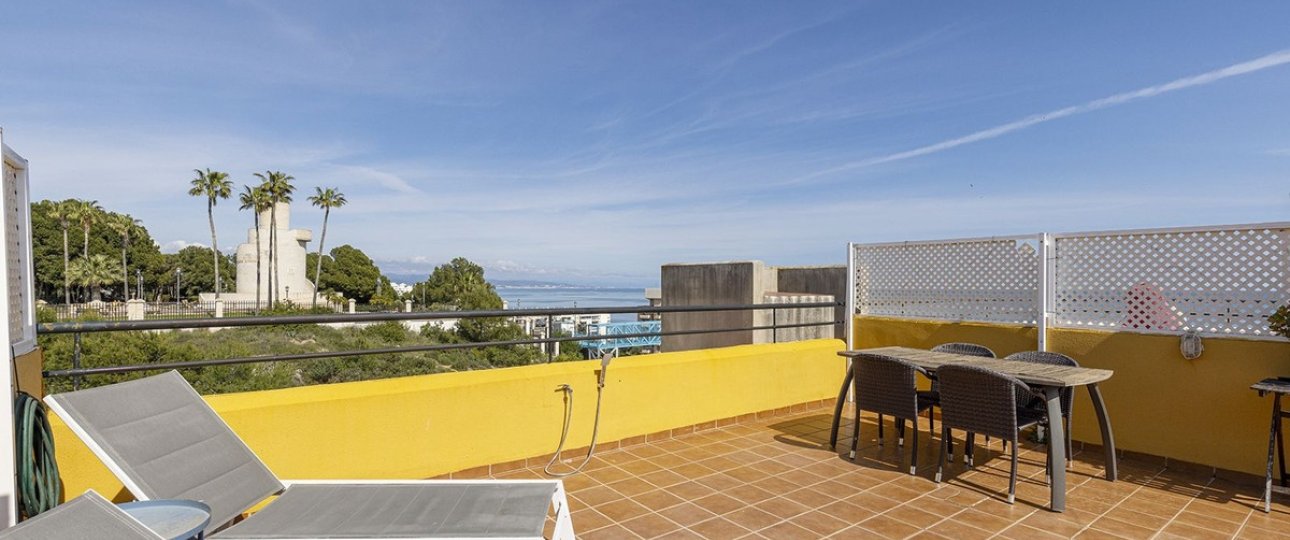 Rynek wtórny - apartment - Torremolinos - La Carihuela