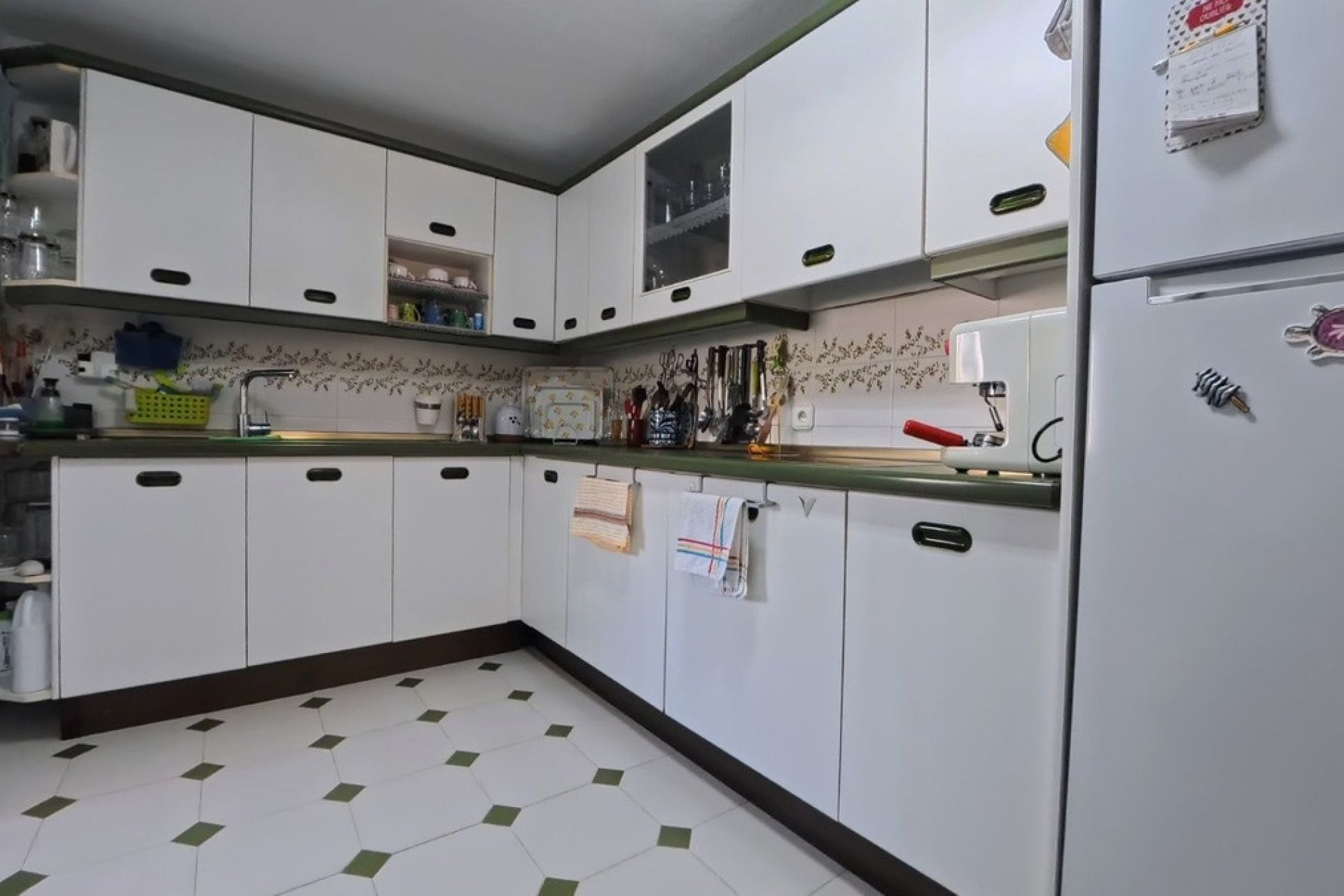 Rynek wtórny - apartment - Torremolinos - La Carihuela