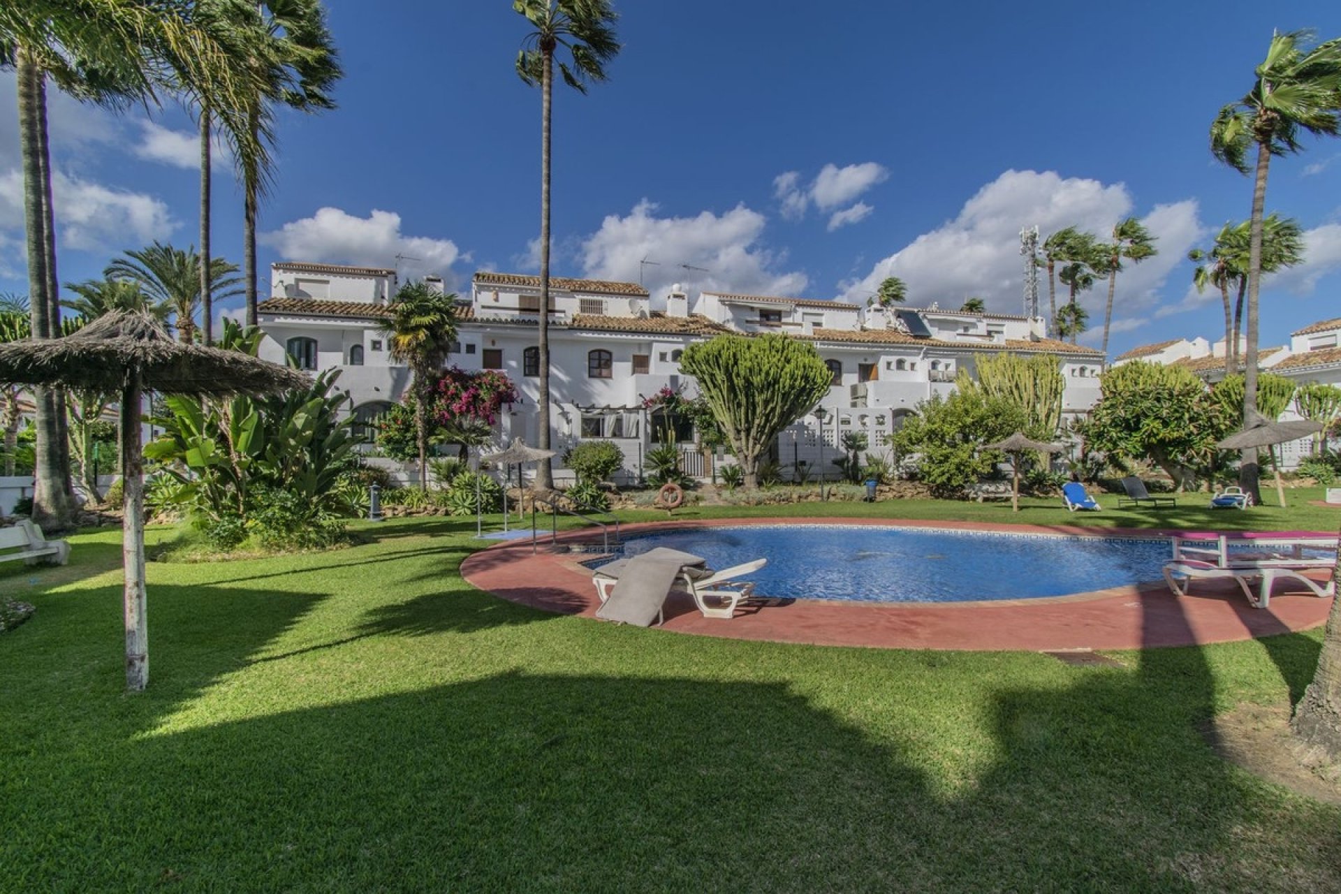 Rynek wtórny - Town house - Estepona - Atalaya