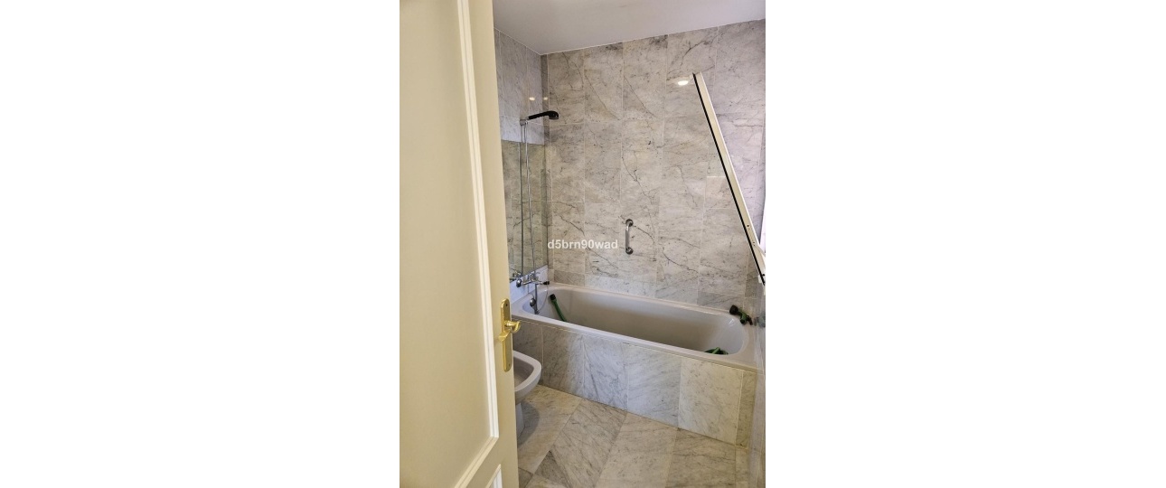 Rynek wtórny - Town house - Estepona - Atalaya