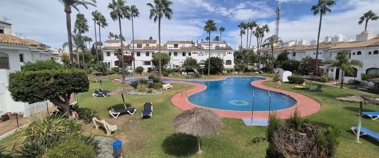 Rynek wtórny - Town house - Estepona - Atalaya