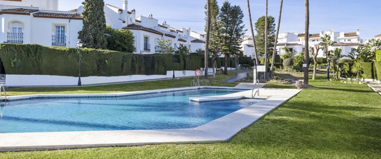 Rynek wtórny - Town house - Estepona - Bel Air