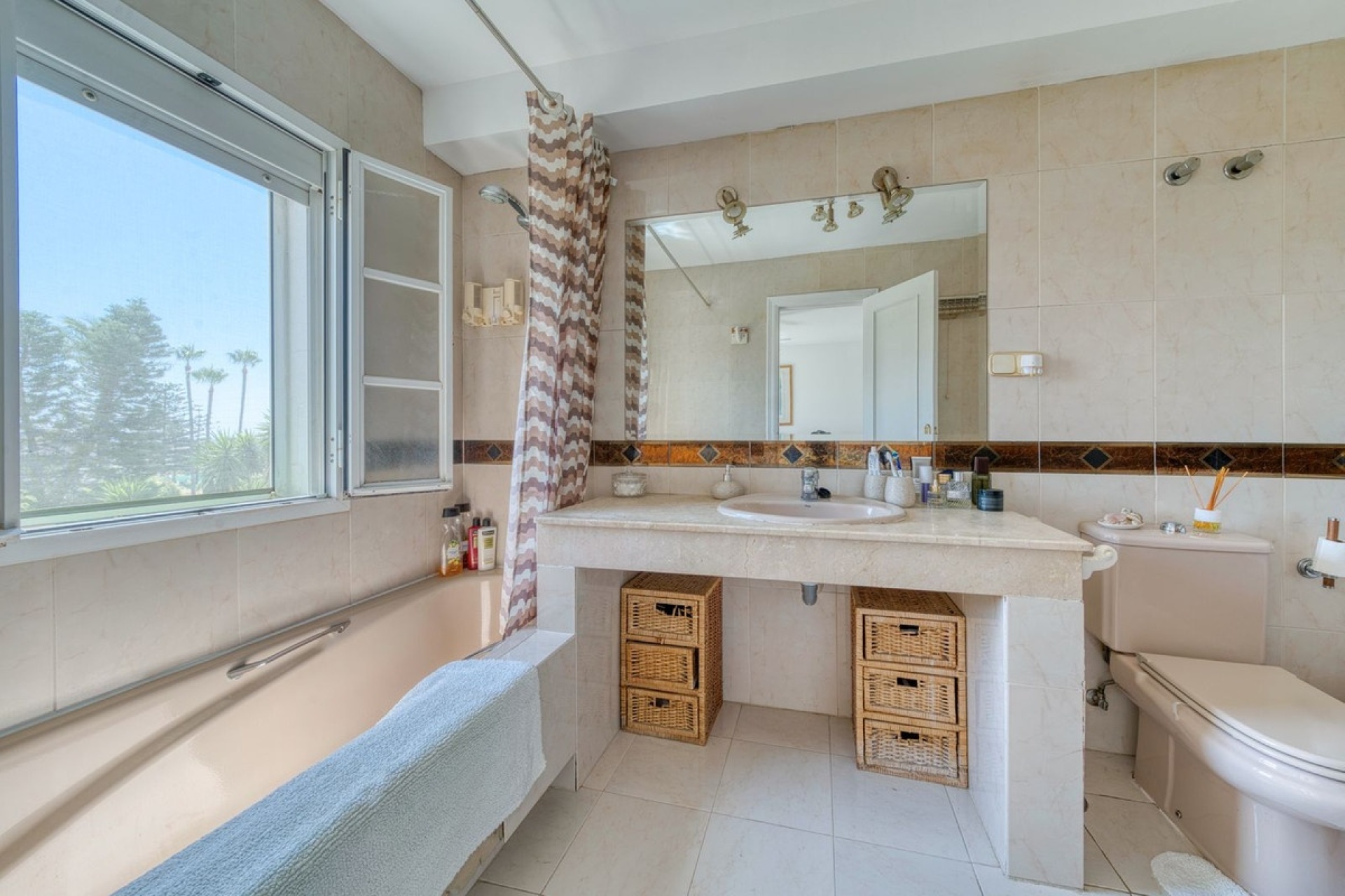 Rynek wtórny - Town house - Estepona - Bel Air