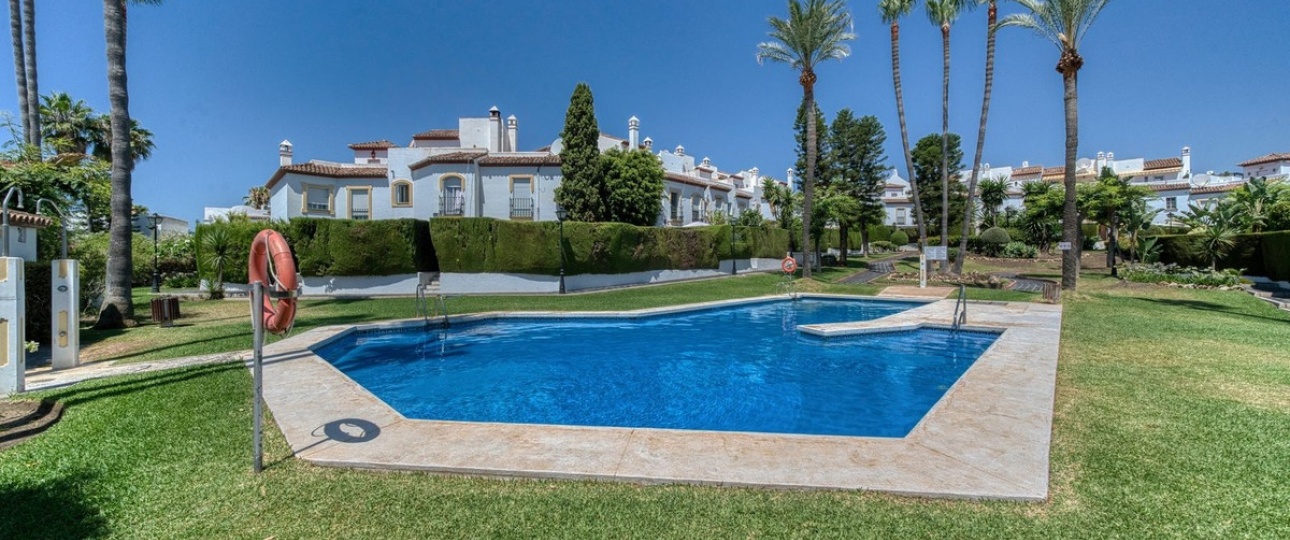 Rynek wtórny - Town house - Estepona - Bel Air