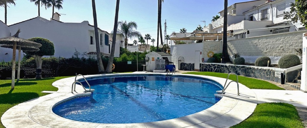 Rynek wtórny - Town house - Estepona - Bel Air