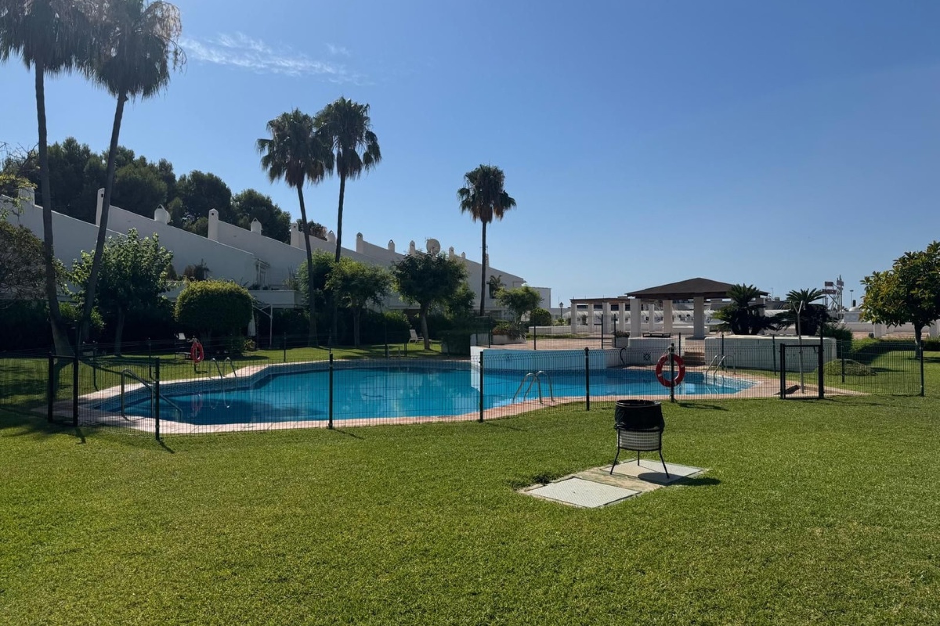 Rynek wtórny - Town house - Estepona - Bel Air