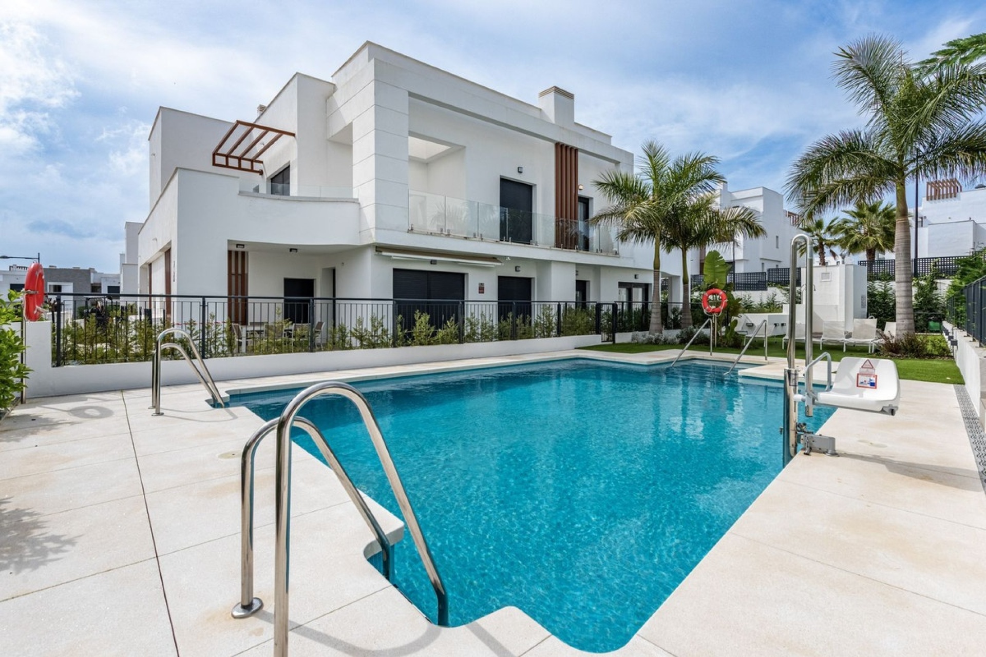 Rynek wtórny - Town house - Estepona - Bel Air