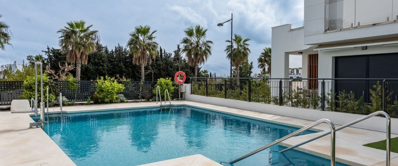 Rynek wtórny - Town house - Estepona - Bel Air