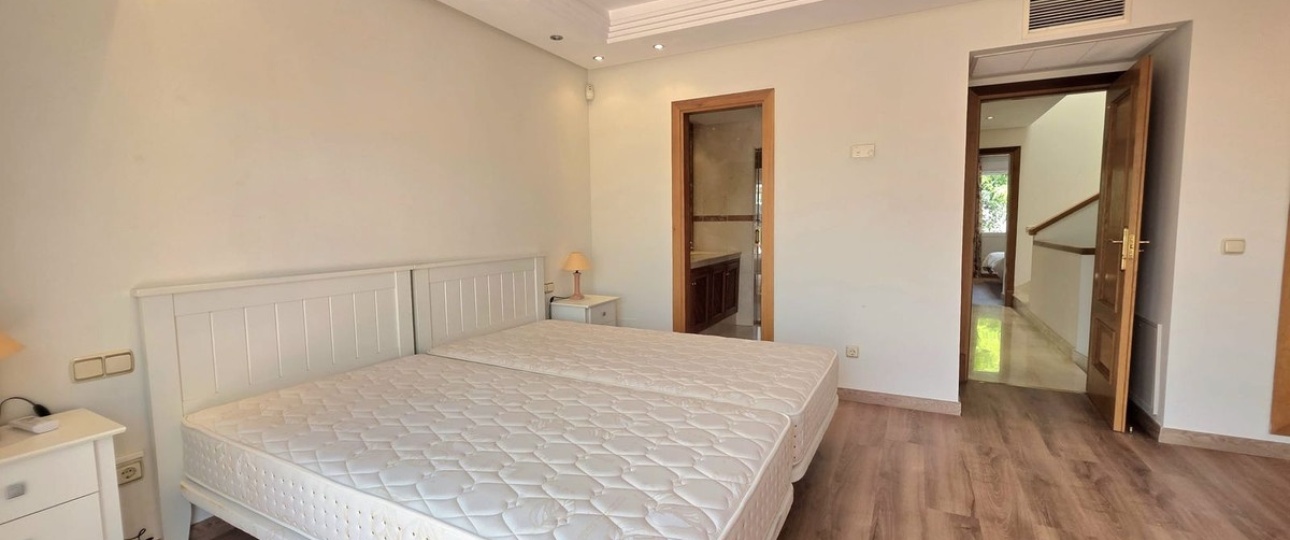Rynek wtórny - Town house - Estepona - Costalita