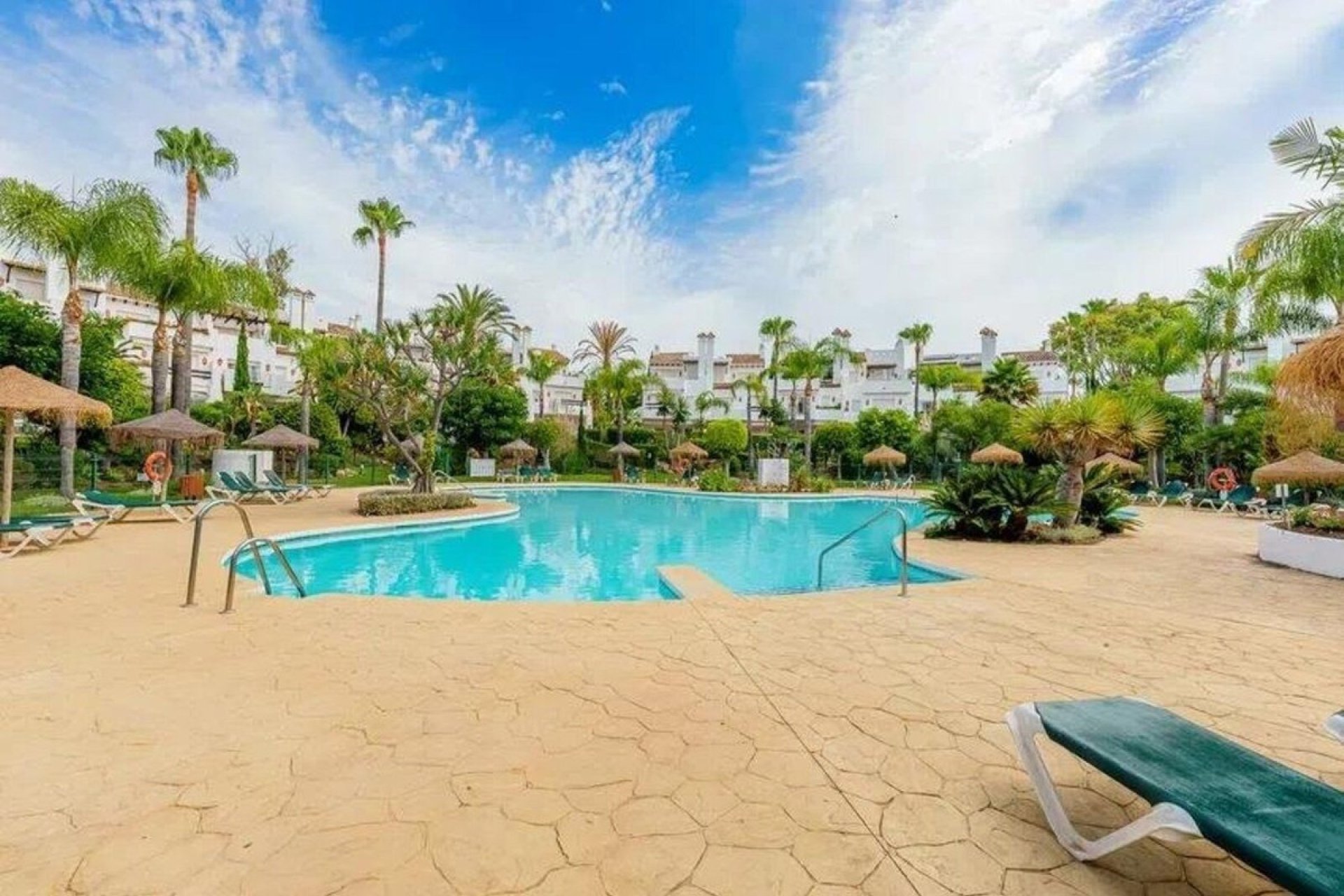 Rynek wtórny - Town house - Estepona - Costalita