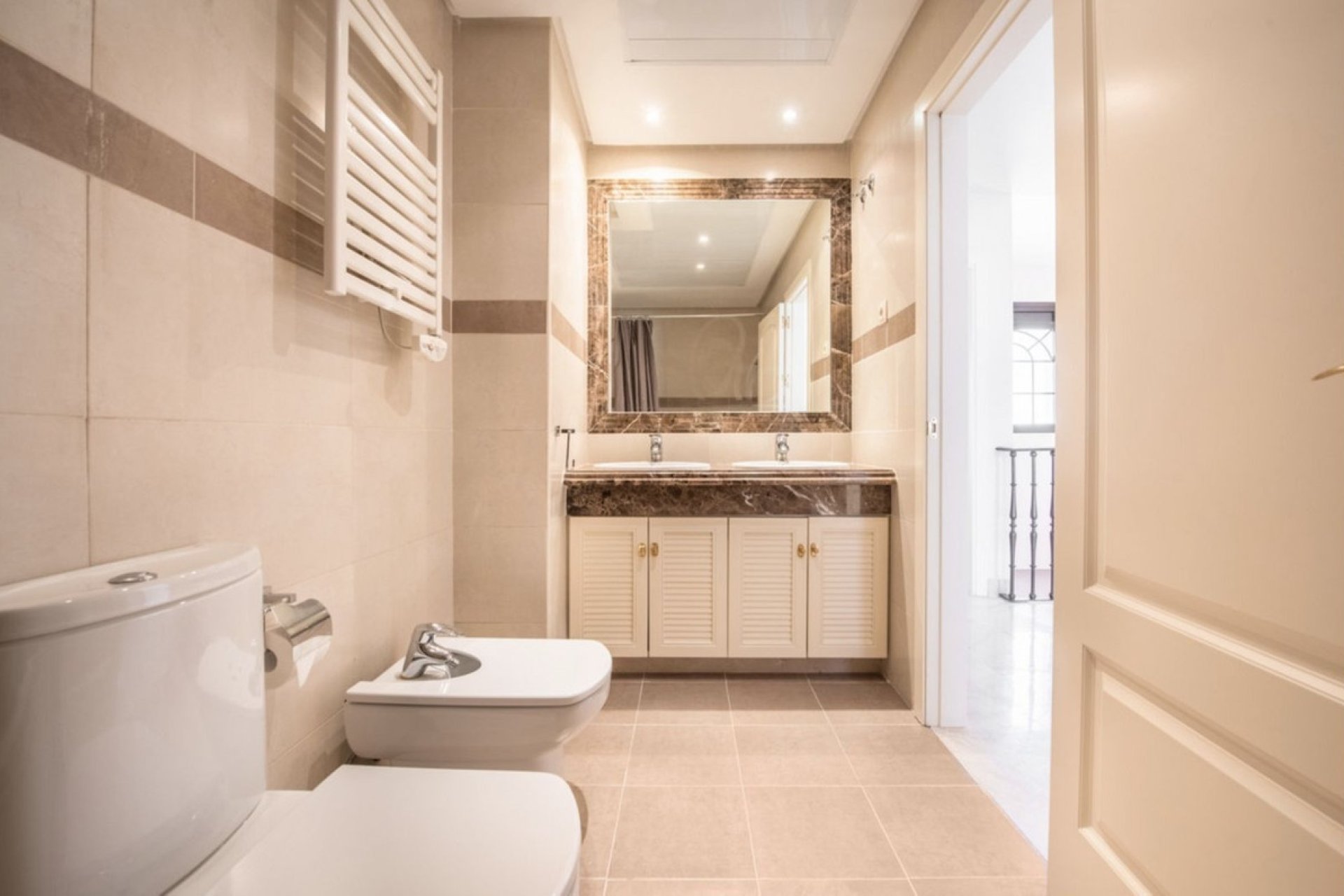 Rynek wtórny - Town house - Estepona - Estepona Centro