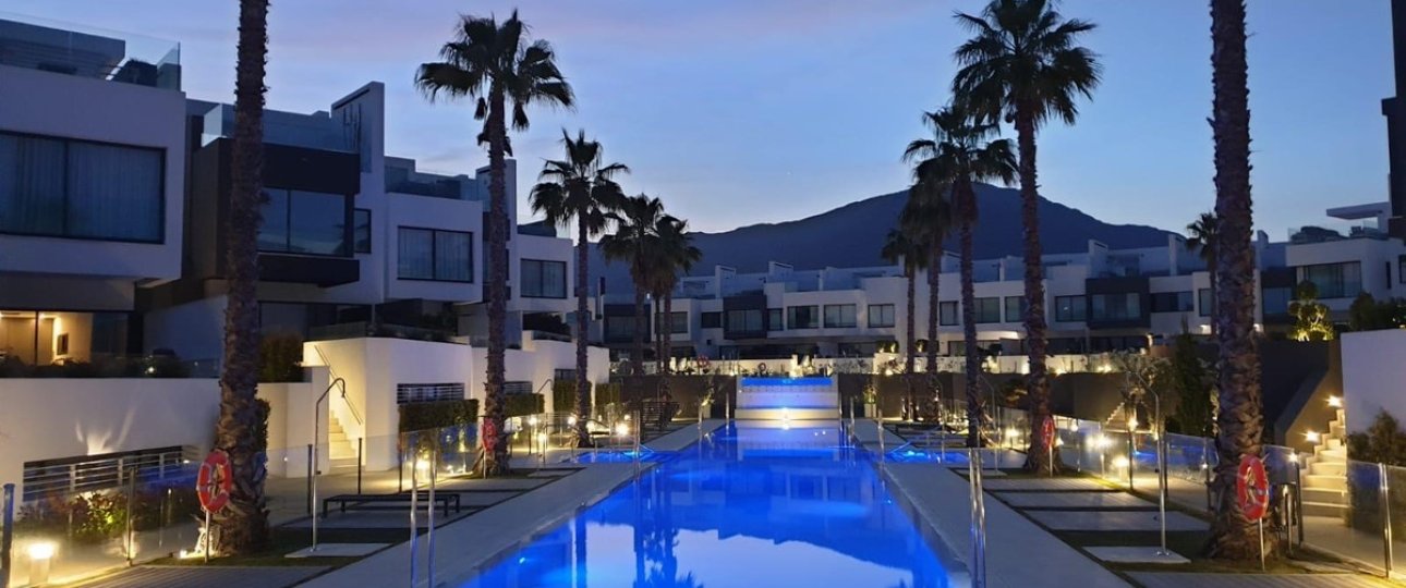 Rynek wtórny - Town house - Estepona - Estepona Centro