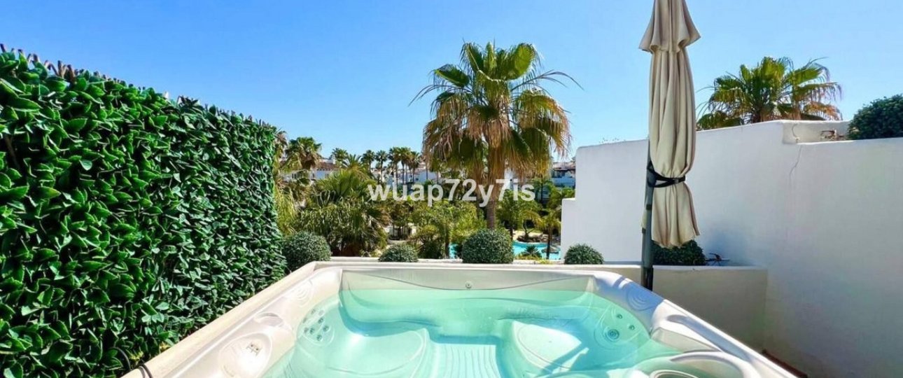 Rynek wtórny - Town house - Estepona - Estepona Centro