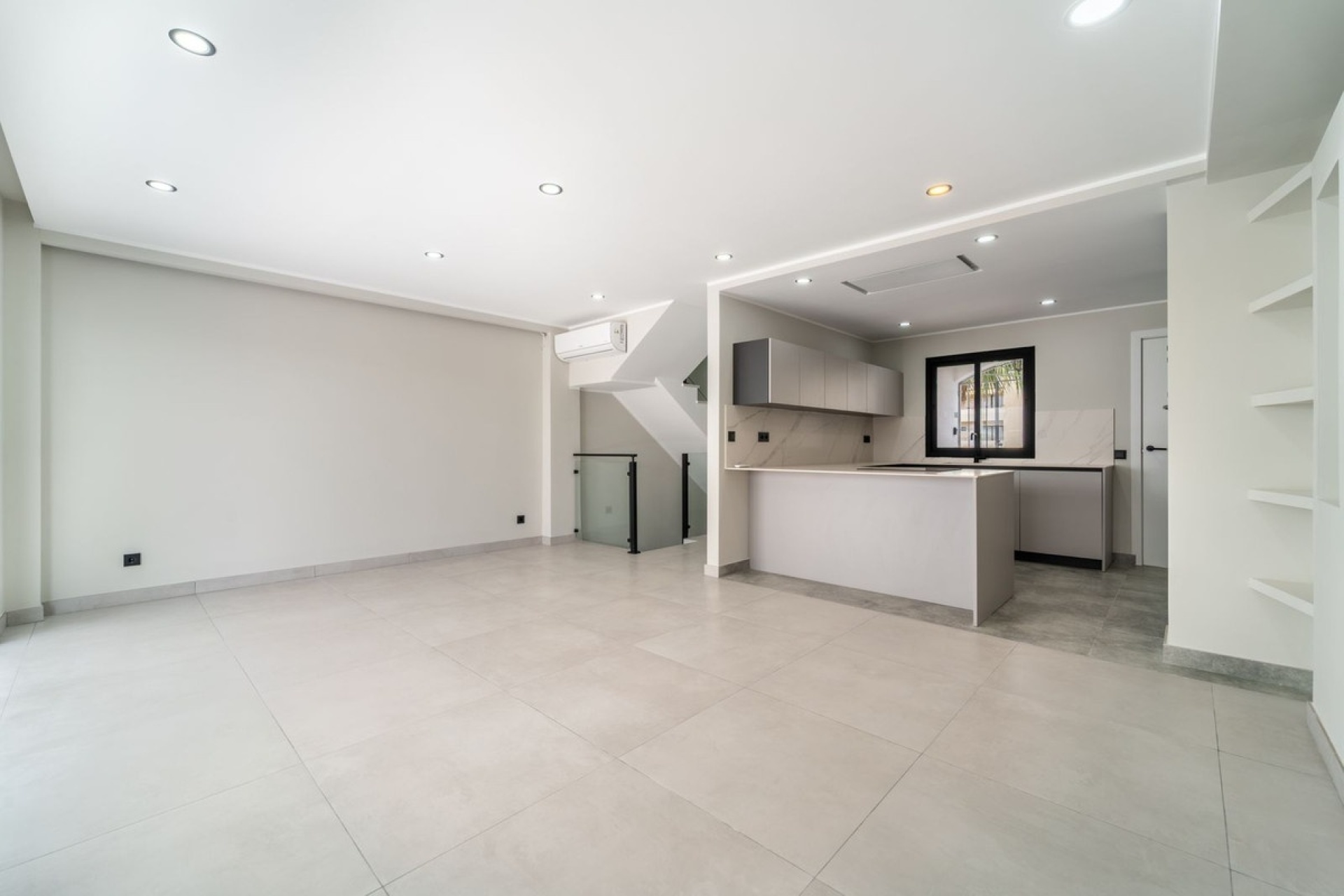 Rynek wtórny - Town house - Estepona - Estepona Centro