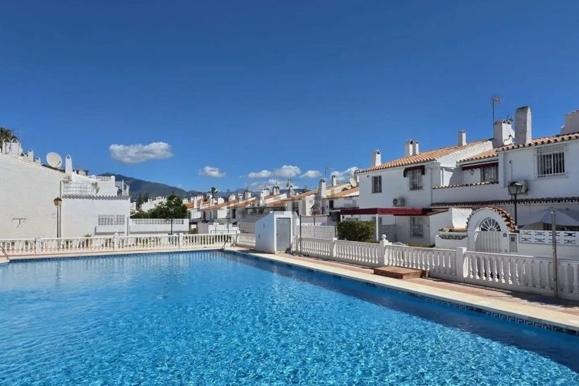 Rynek wtórny - Town house - Estepona - Estepona Centro