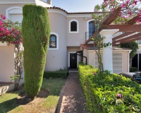 Rynek wtórny - Town house - Estepona - Estepona Centro