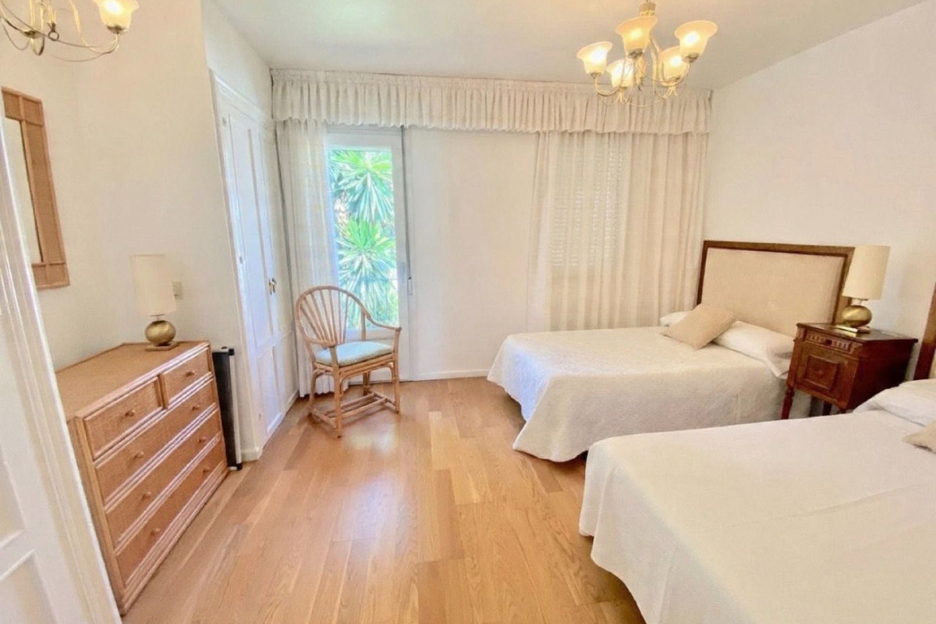 Rynek wtórny - Town house - Estepona - Estepona Centro