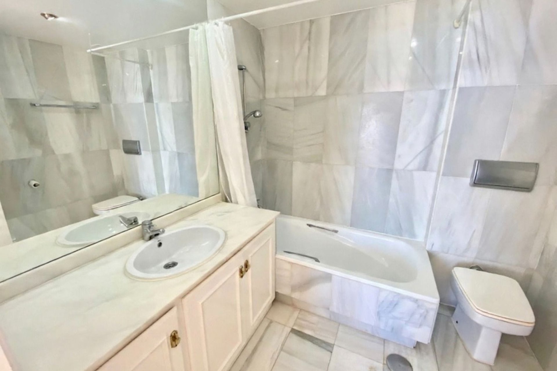Rynek wtórny - Town house - Estepona - Estepona Centro