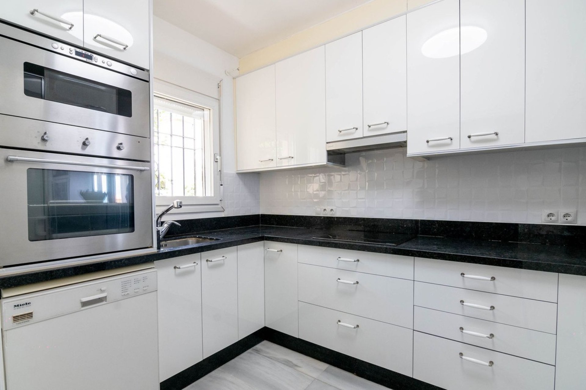 Rynek wtórny - Town house - Estepona - Estepona Centro