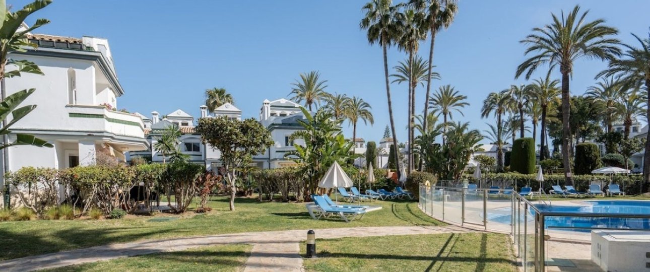 Rynek wtórny - Town house - Estepona - New Golden Mile